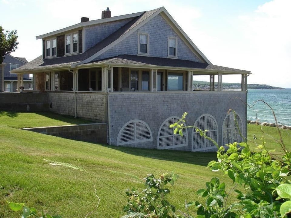Vintage Home Overlooking Cape Cod Bay with the Best Coastal Lawn! 