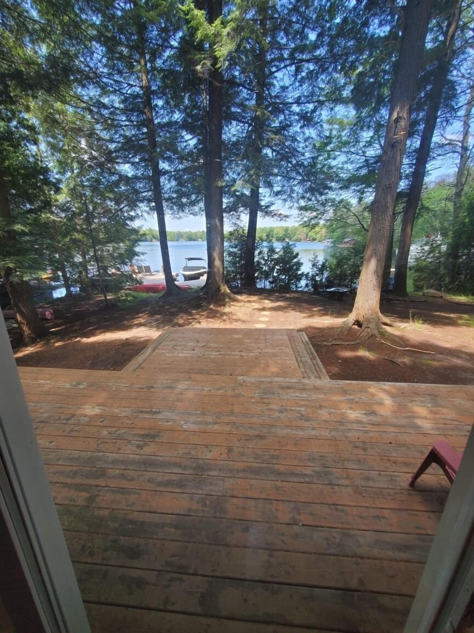 Flat level lot leading out to water