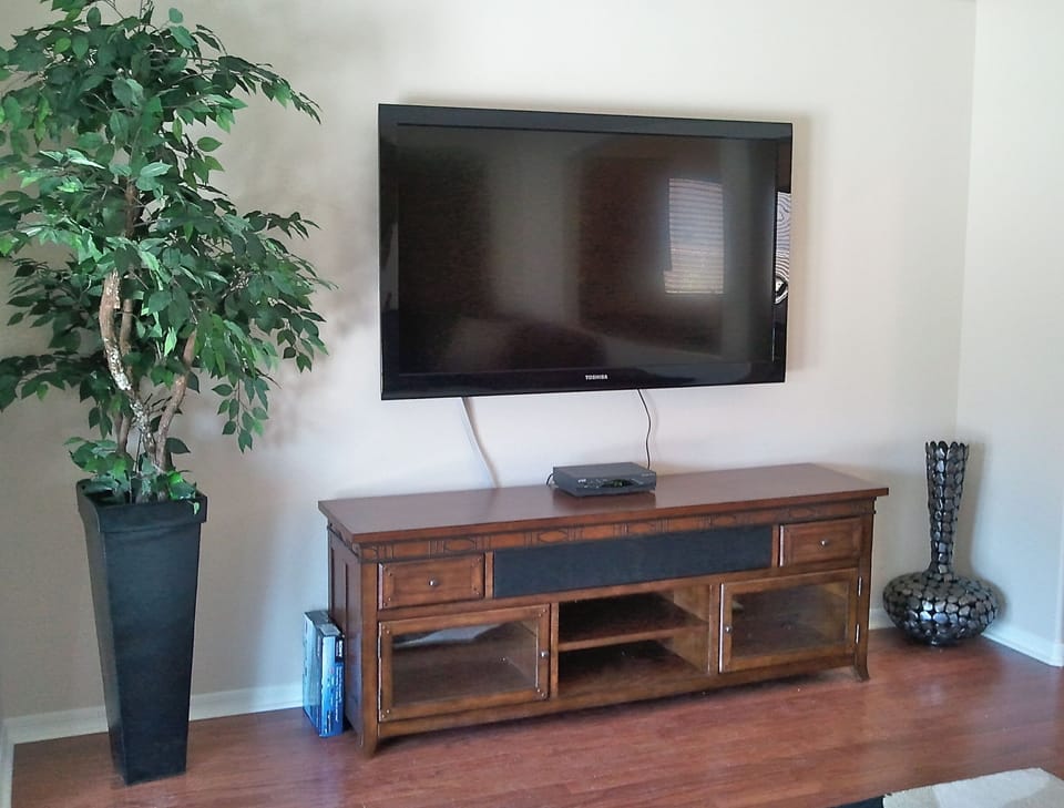 65 INCH HD LCD TV - WATCH ALL YOUR FAVORITE SHOWS & MOVIES