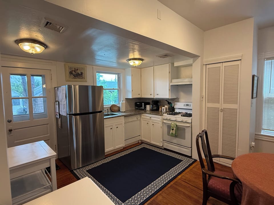 Kitchen (2025)
