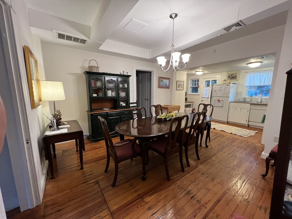 Dining Room (2022)