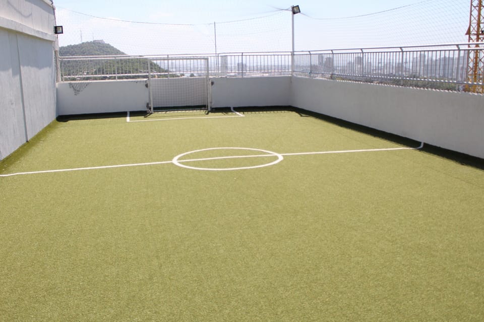 Gran cancha para jugar y divertirse