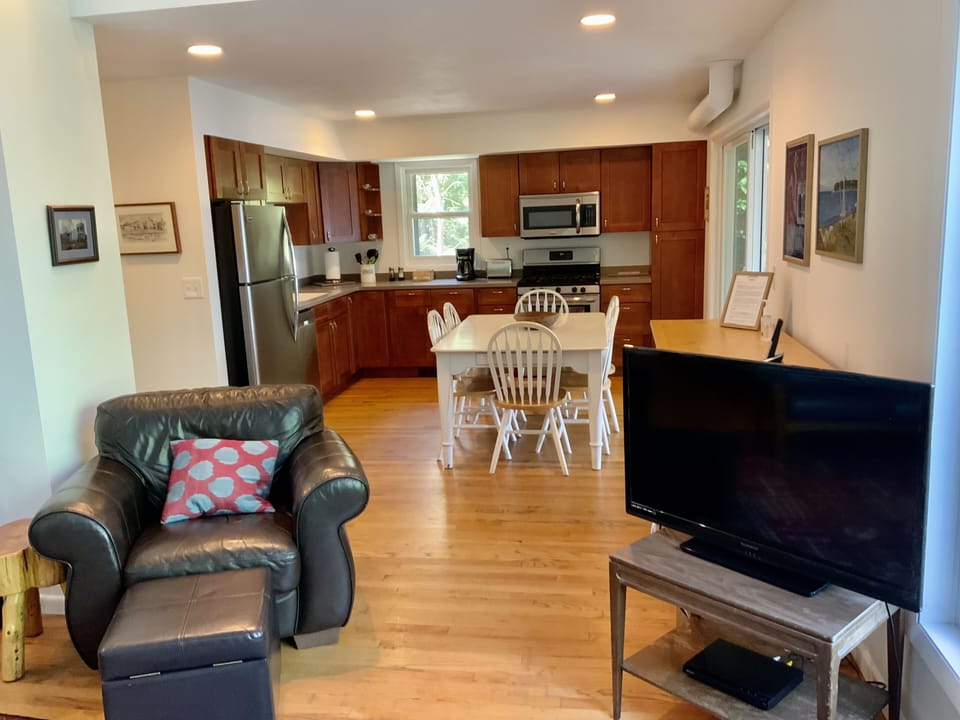 Great room into the kitchen 