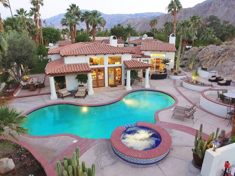 Welcome to Casa Blanca