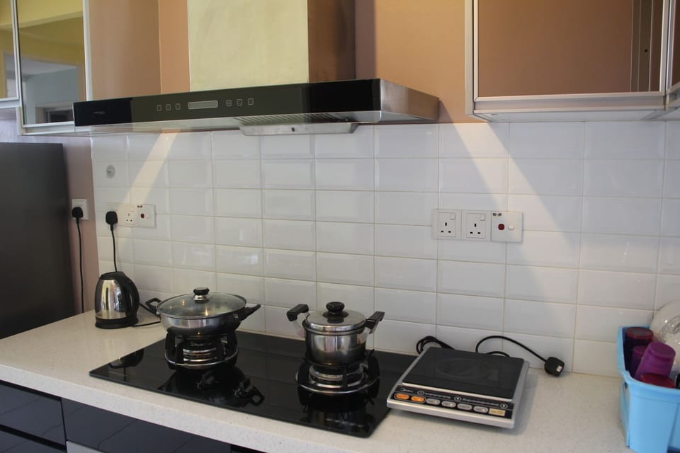 Cosmopolitan 3Br/2Bth heart of Penang