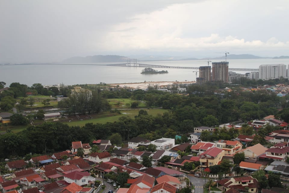 Cosmopolitan 3Br/2Bth heart of Penang