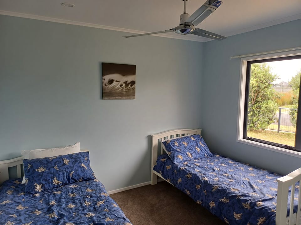 5 bedrooms, free WiFi, bed sheets