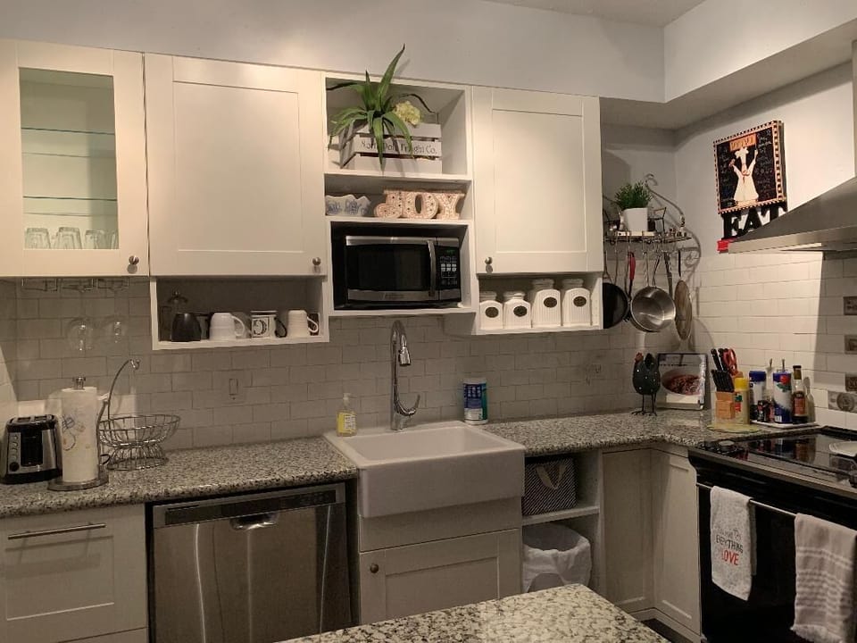 Farmhouse style cottage kitchen