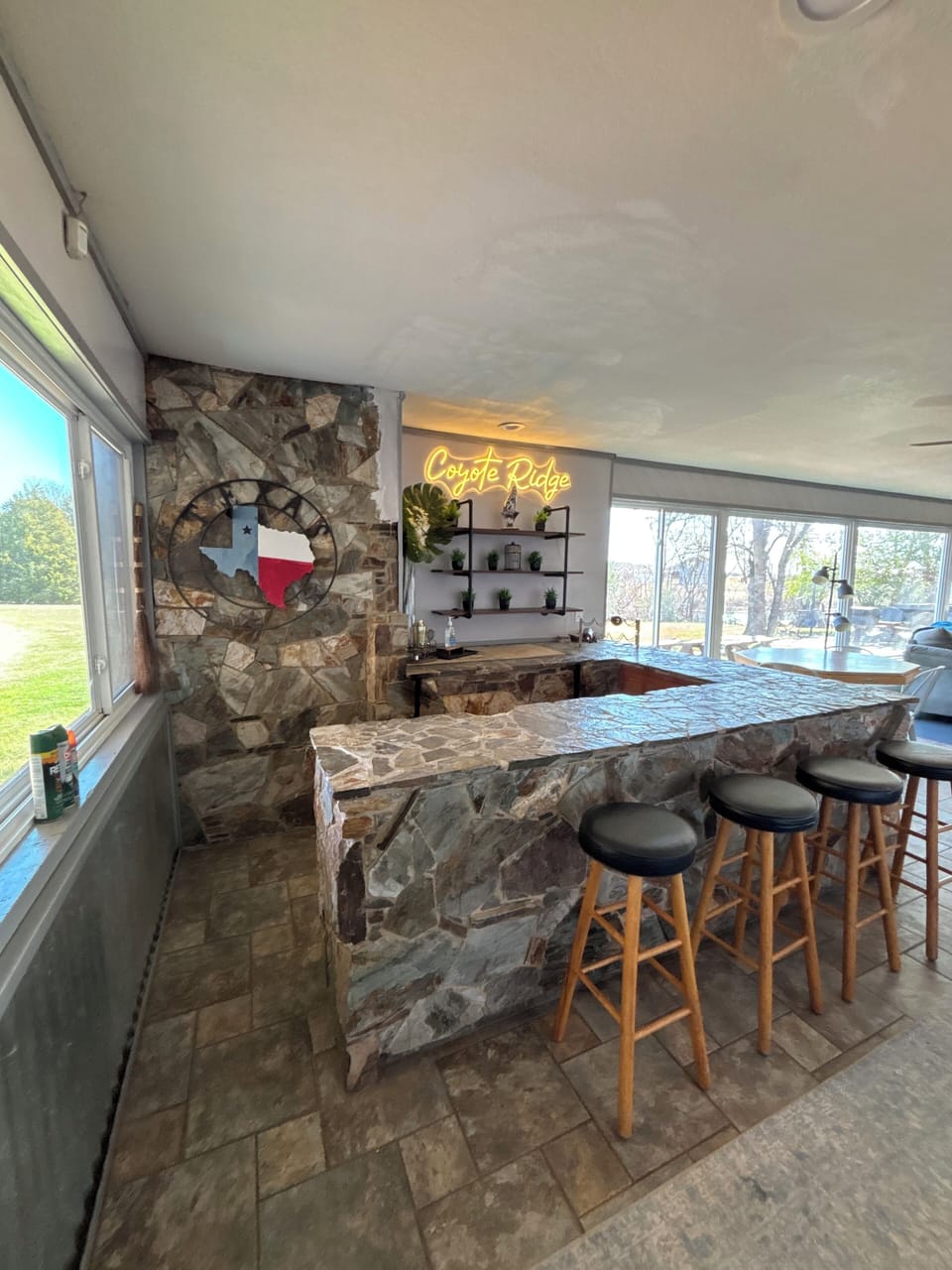 Sunroom Bar area