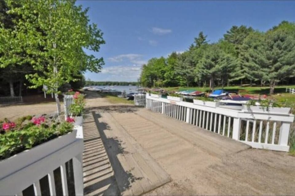 Footbridge to Beach
