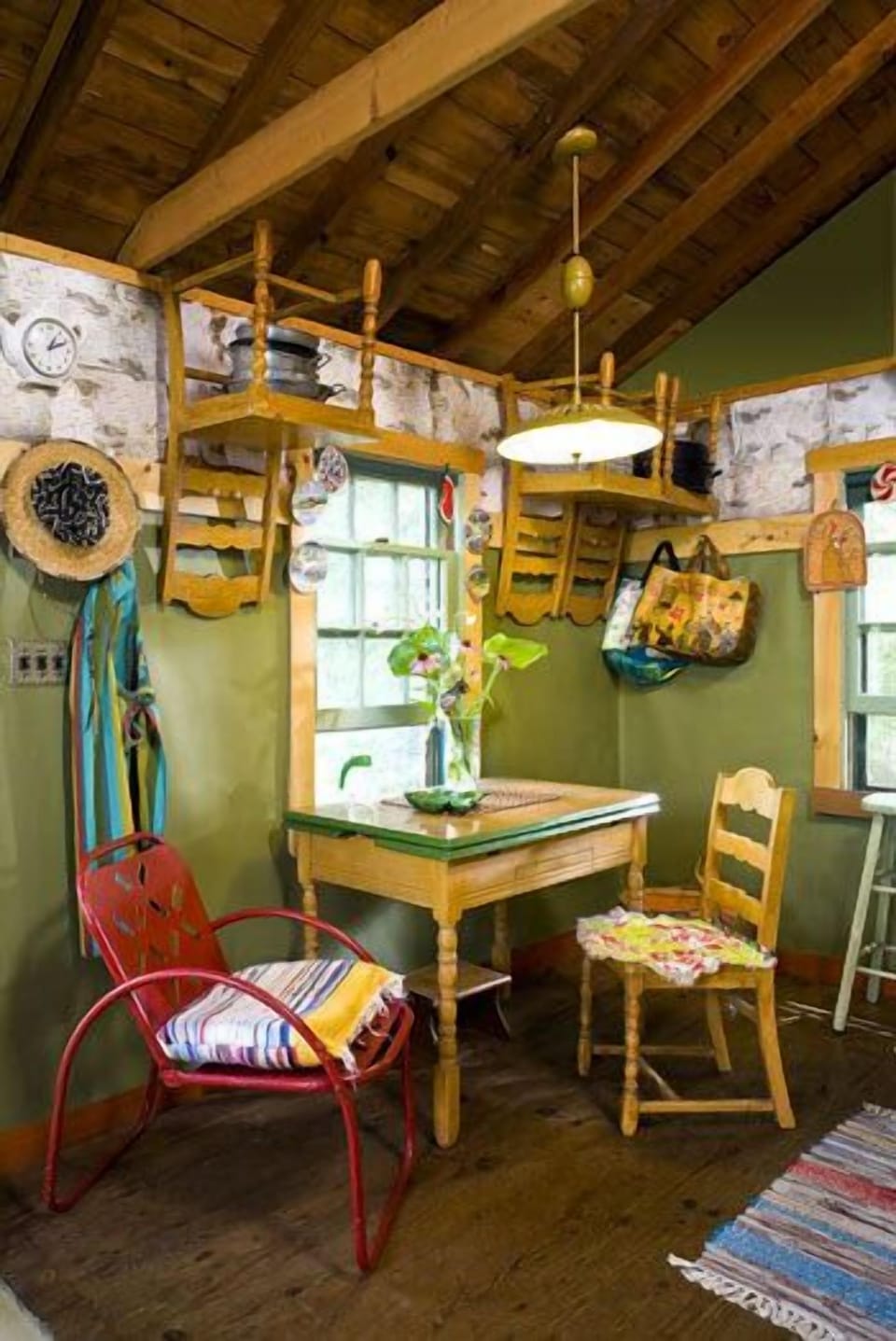 kitchen seating area