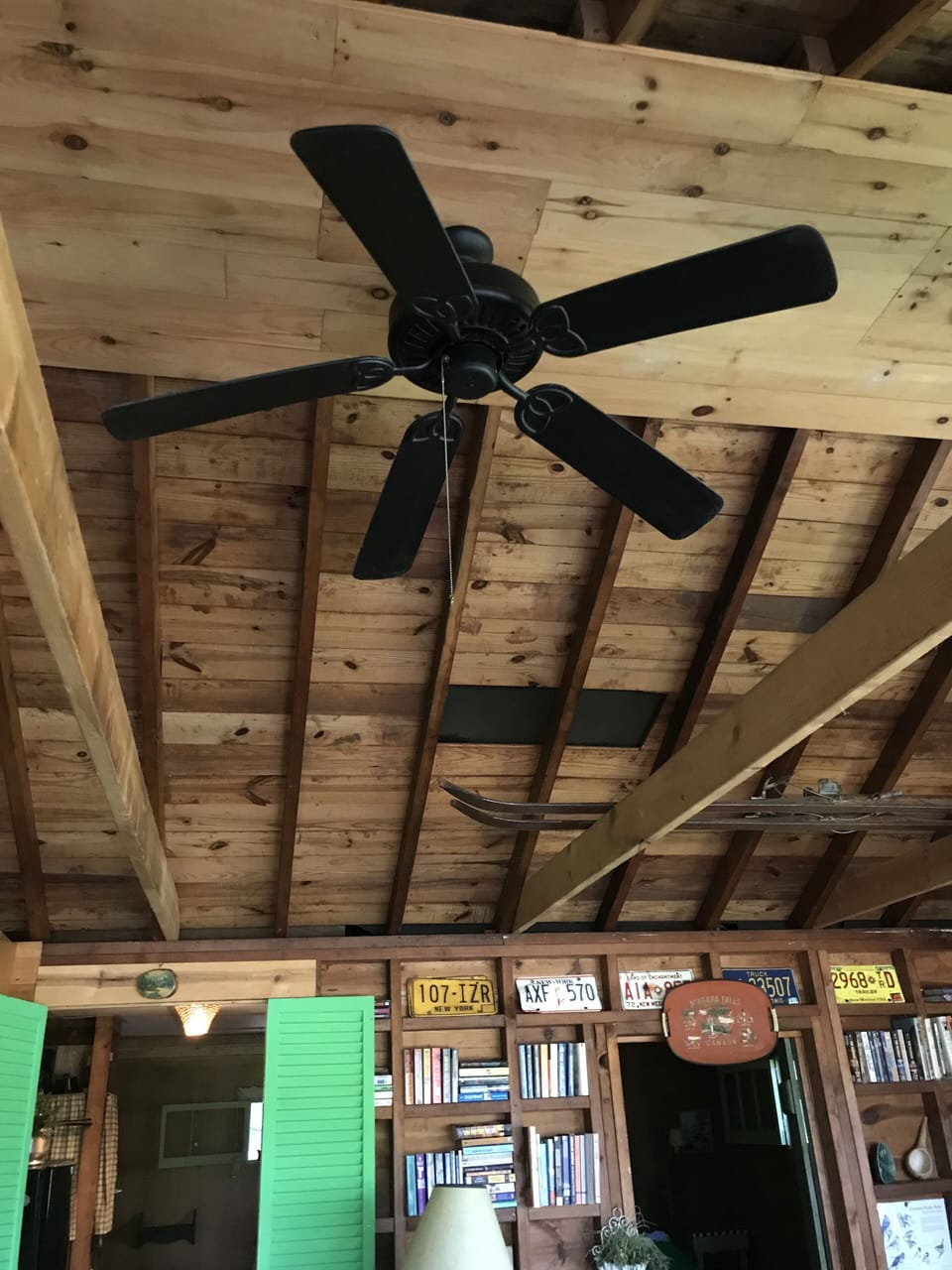 Ceiling fan in front room - 3 way switch by front door