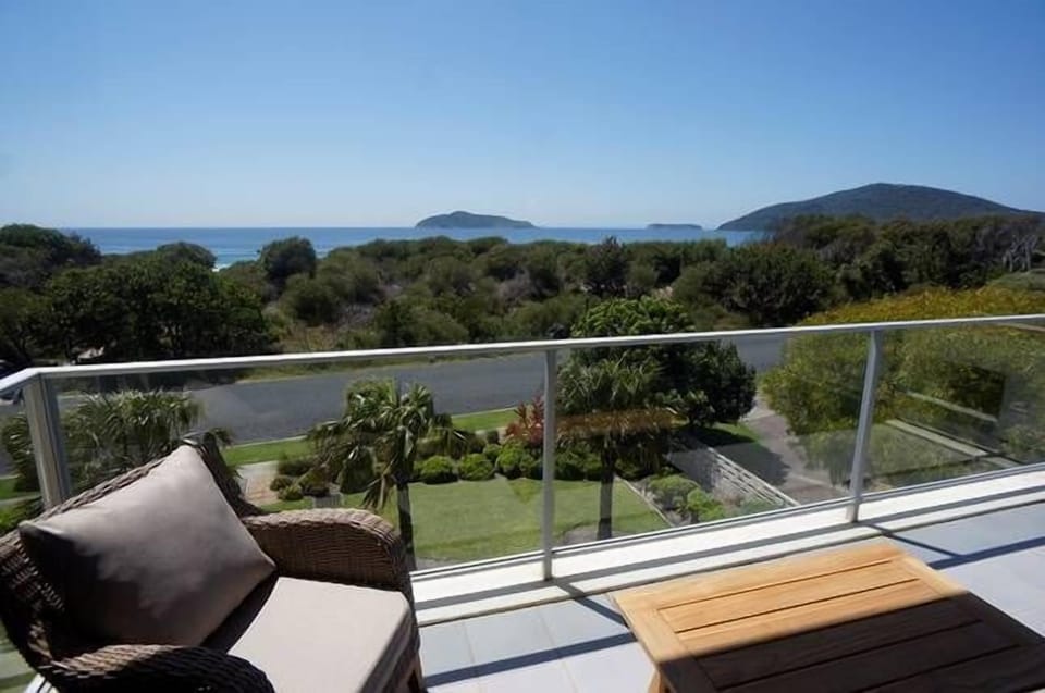 Peaceful, private and luxurious, the Lovenest has two decks with  sea views