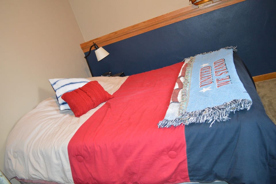 4 bedrooms, free WiFi, bed sheets