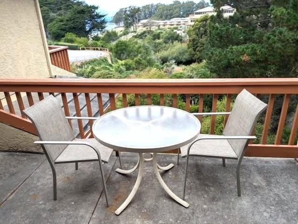 Outdoor Balcony Seating 