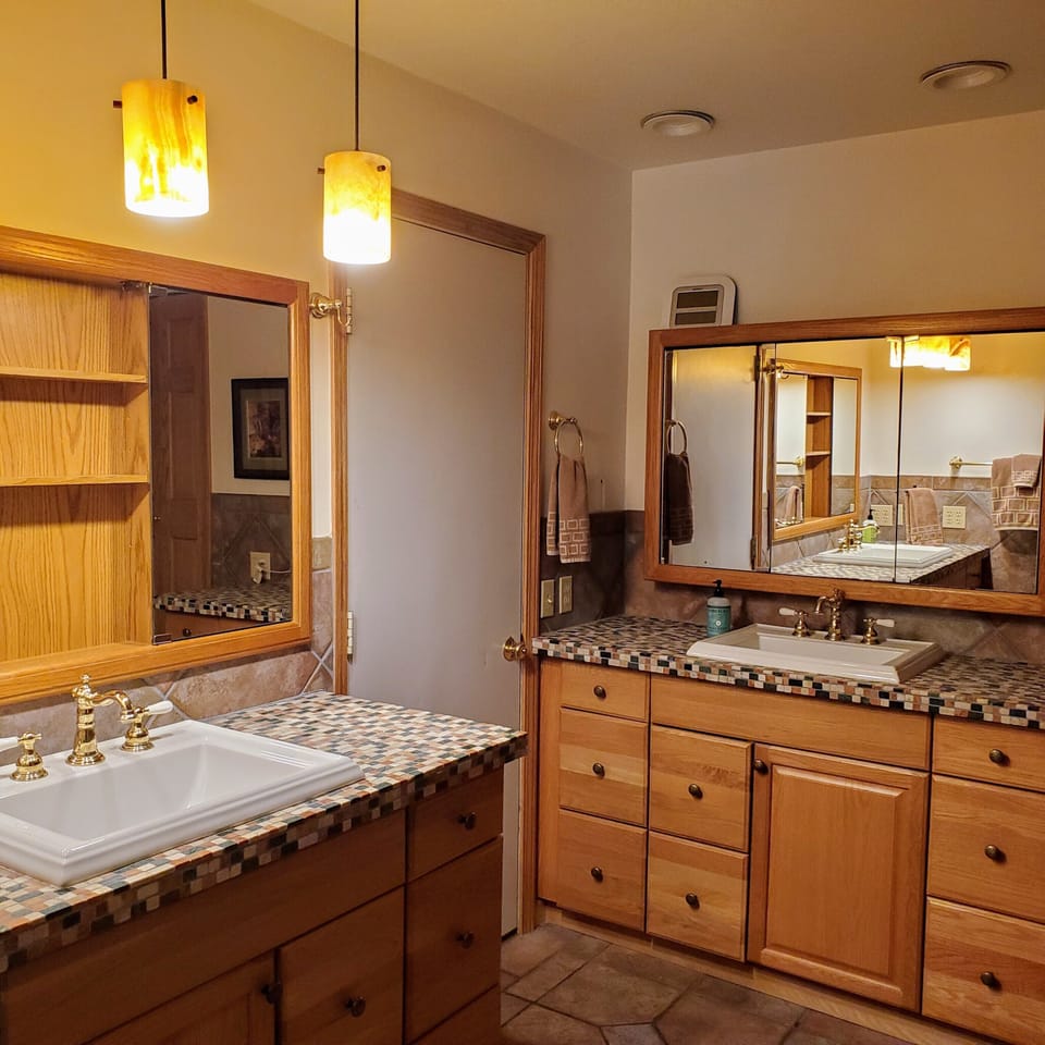 Downstairs Full Bathroom 