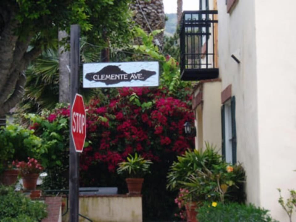 Clemente avenue