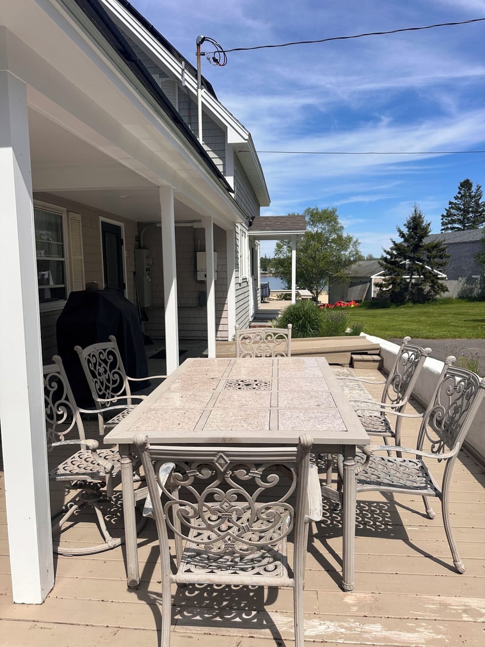 Side porch outdoor dining area
