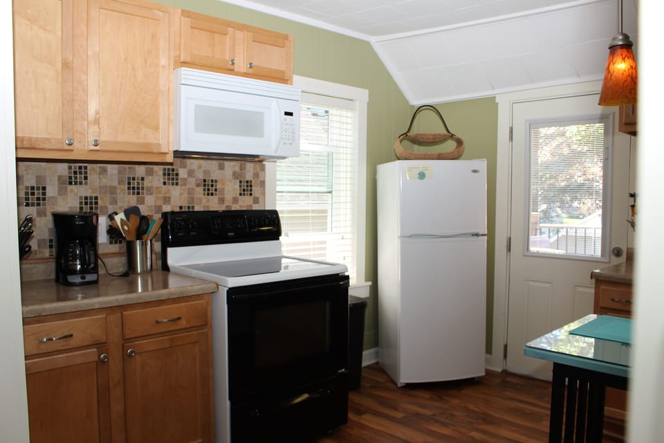 studio kitchen
