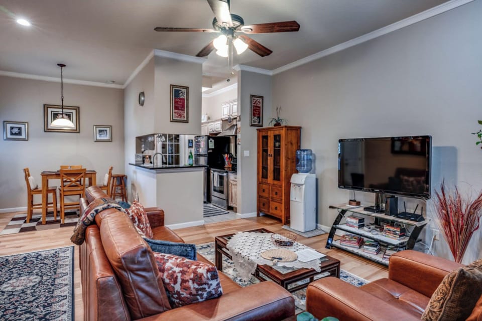 Living room, dining area and part of the kitchen