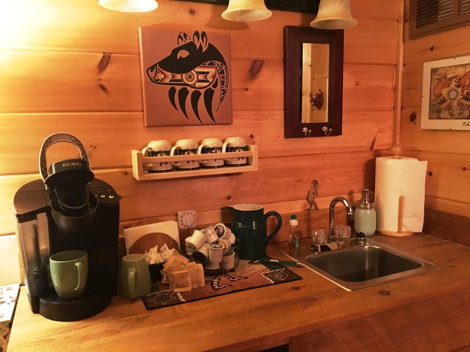 Wet bar includes Keurig and K cups supplied