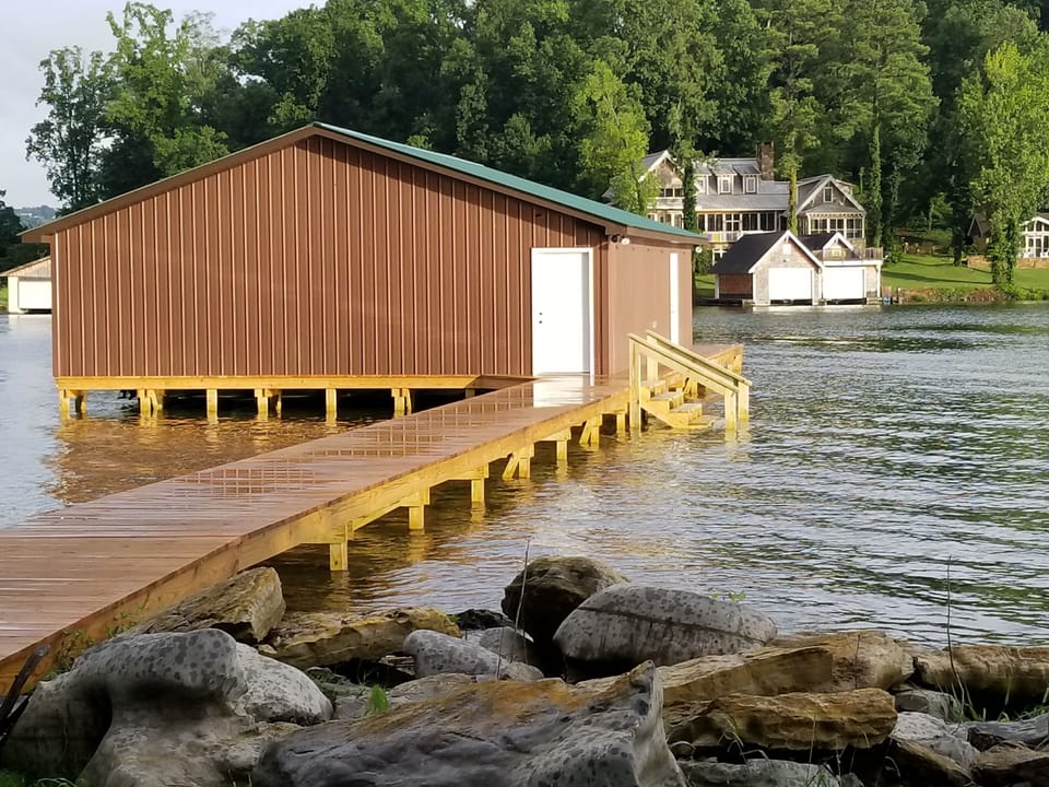 New Boat House built in 2017