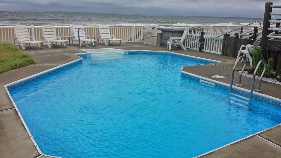 Ocean front pool
