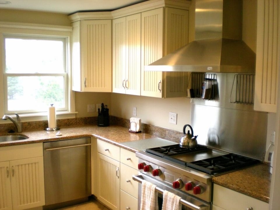 Kitchen with Wolf Stove & Subzero