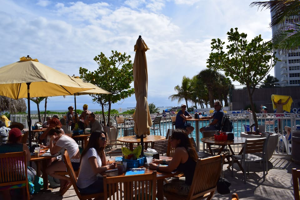 TIKI BAR