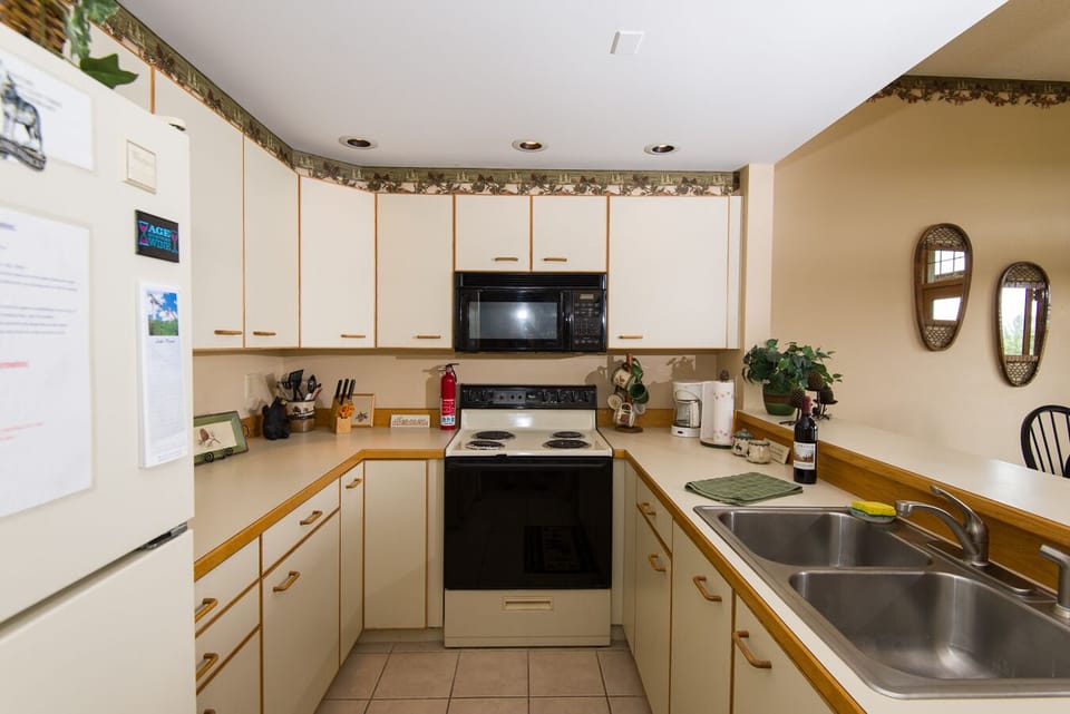 Our very functional kitchen, with everything you need to cook that special meal!