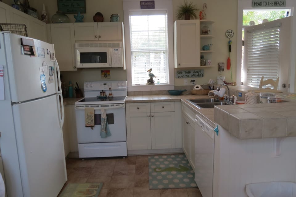 Fully equipped kitchen