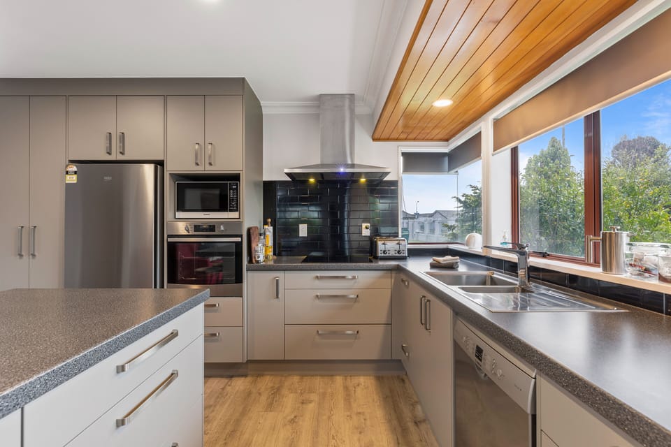 Kitchen, modern appliances.