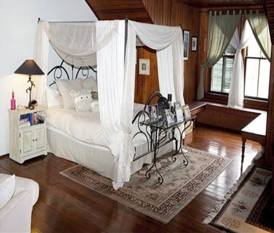 1 bedroom, iron/ironing board, WiFi (free), bed sheets