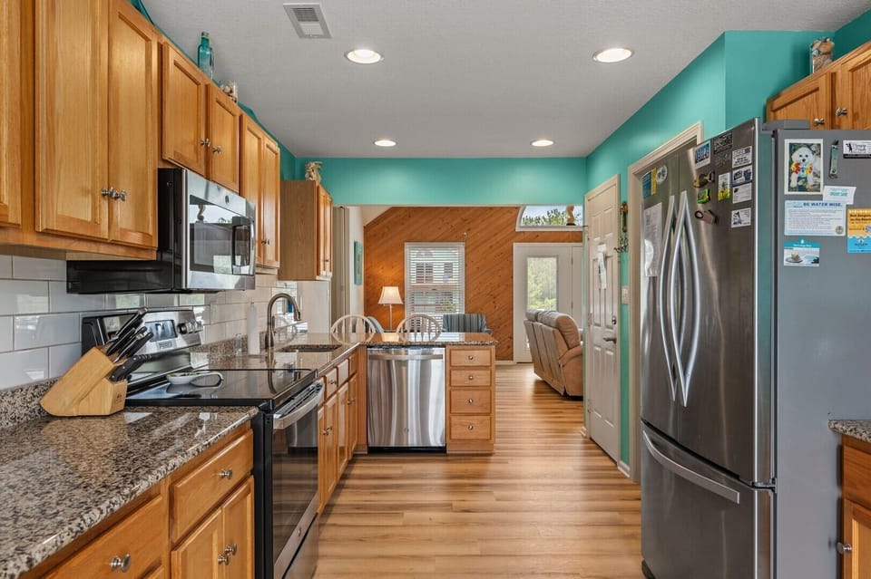18-web-or-mls-518-Millennium-Kitchen-V4