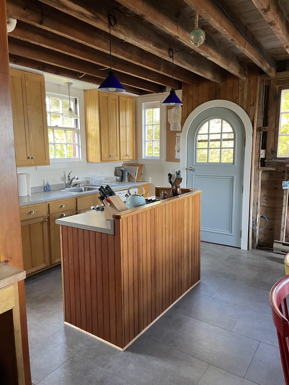 Kitchen with island