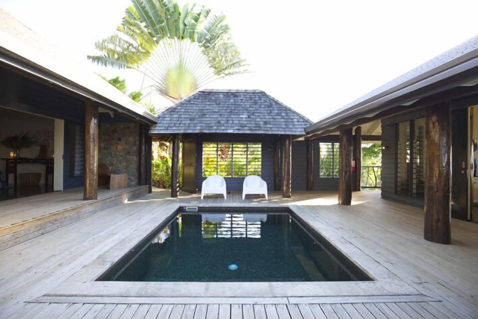 Pod House Marble Pool