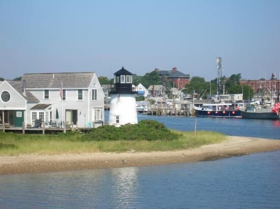 Hyannis Harbor.