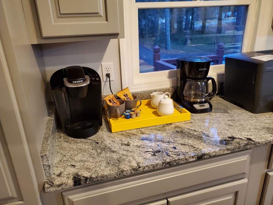 Beverage station