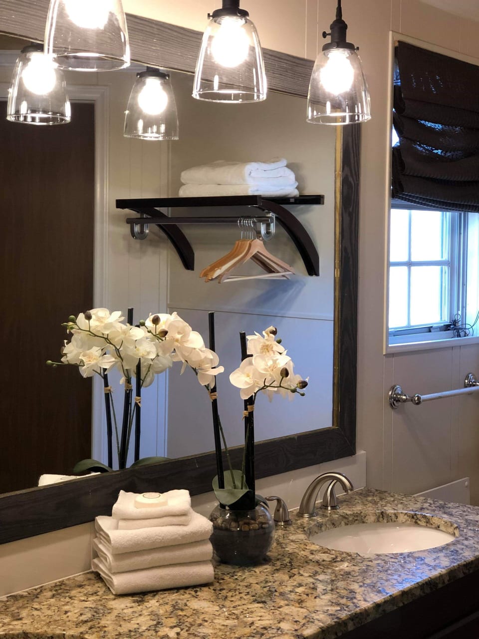 Master vanity