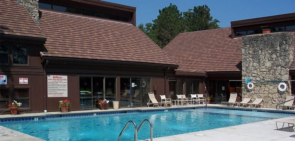 outdoor pool and clubhouse