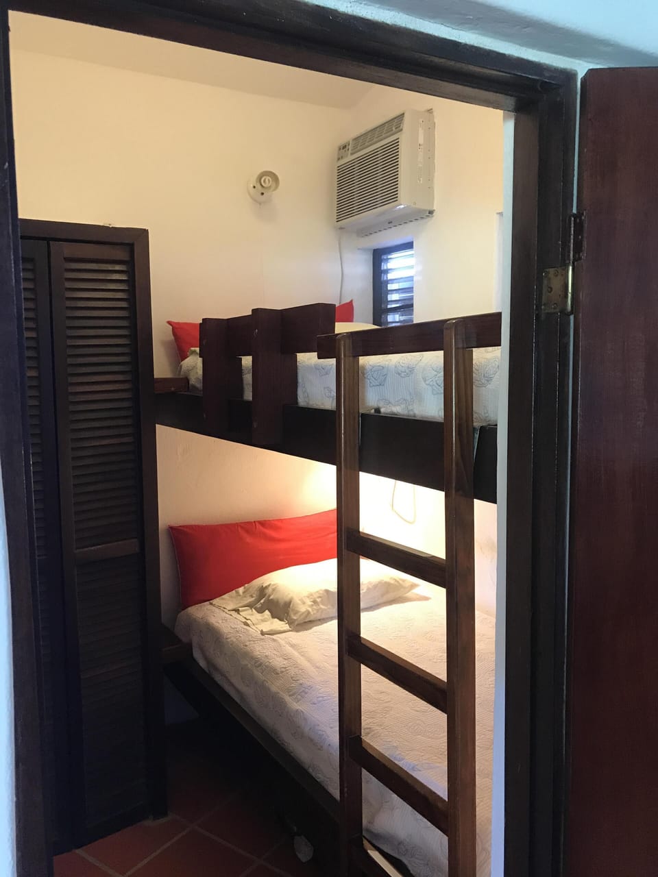 Room 3: Set of bunkbeds and full bathroom