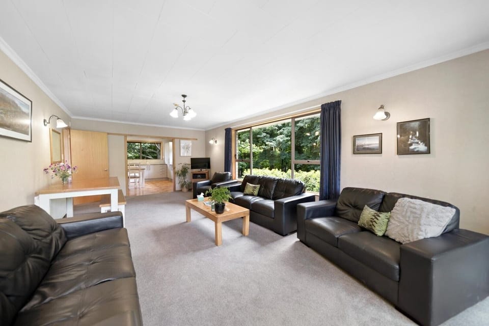 Living area with second dining table