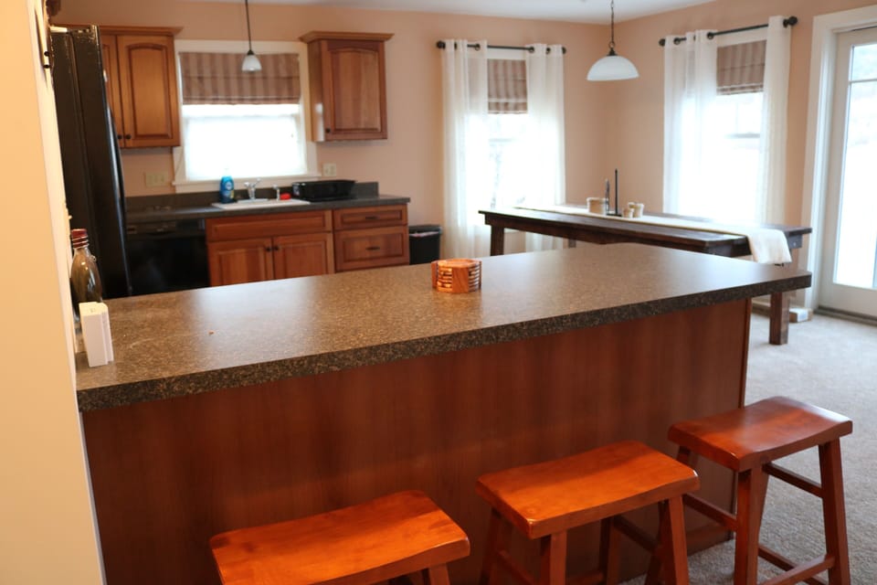 Breakfast bar
