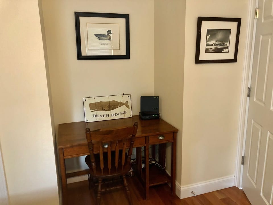 4 bedrooms, desk, iron/ironing board, travel crib