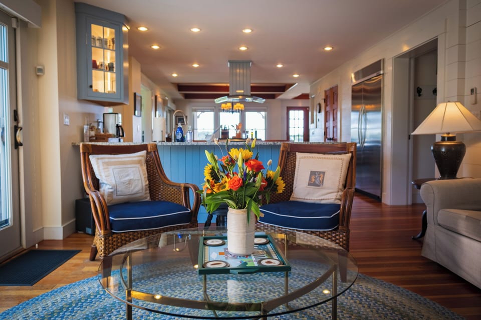 Living Room toward Kitchen