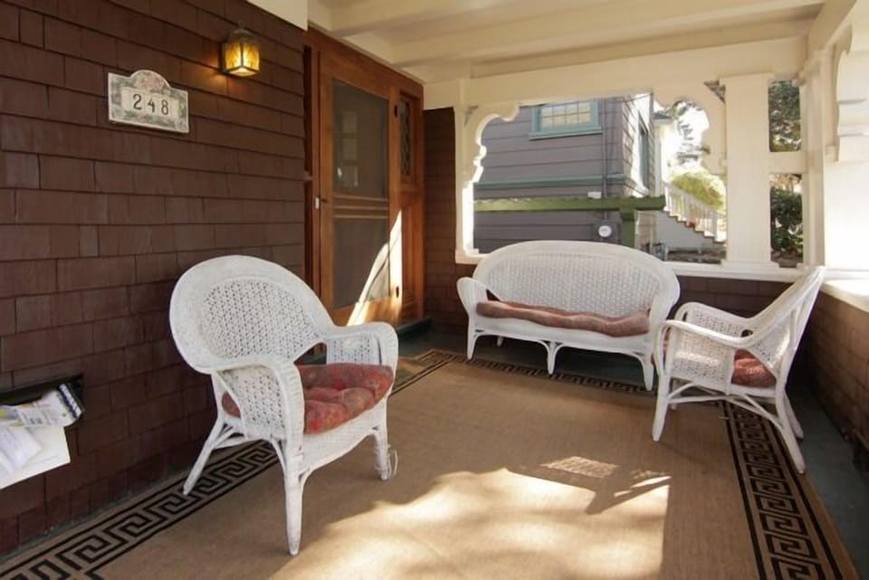 front porch seating area