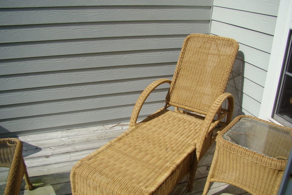 Peaceful back deck in former paint color