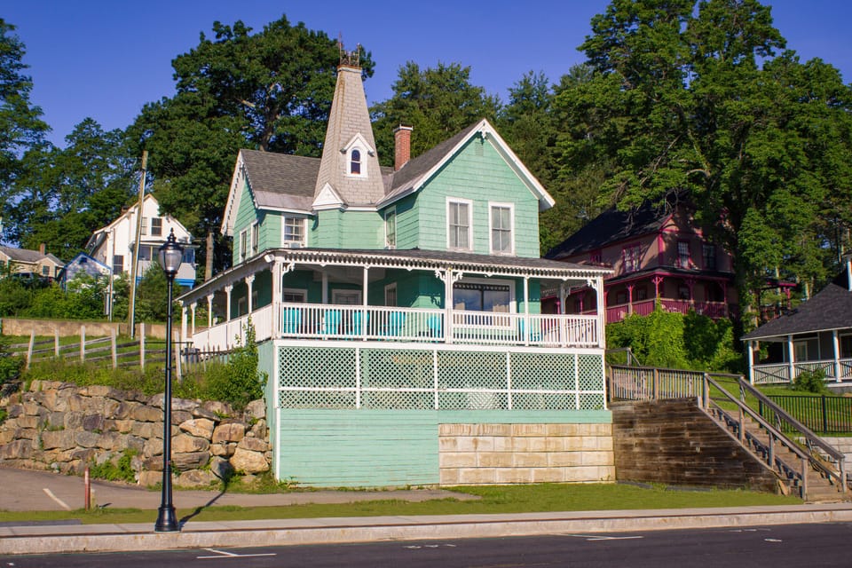 Romeo's Balcony from Lakeside Avenue