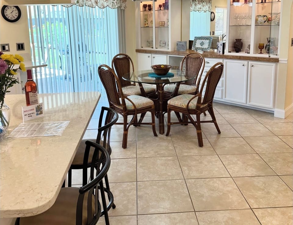 Counter seating for that quick bite