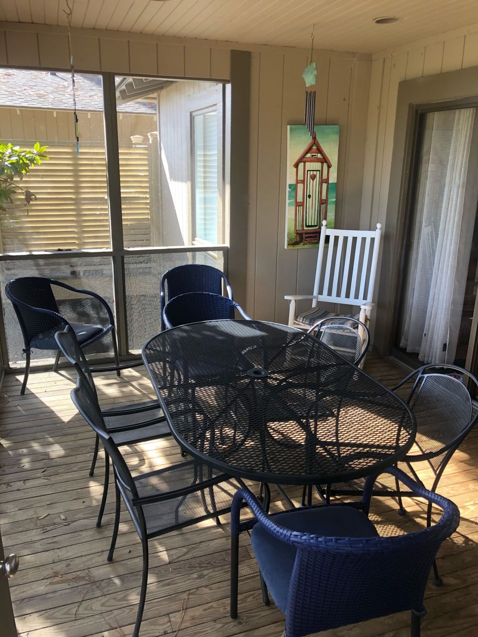 Screen porch
